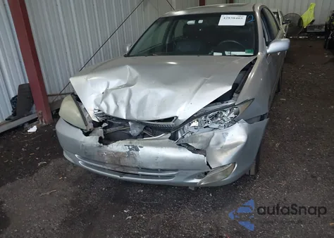 2004 Toyota Camry Se from USA, damaged, VIN 4T1BA32K54U033205